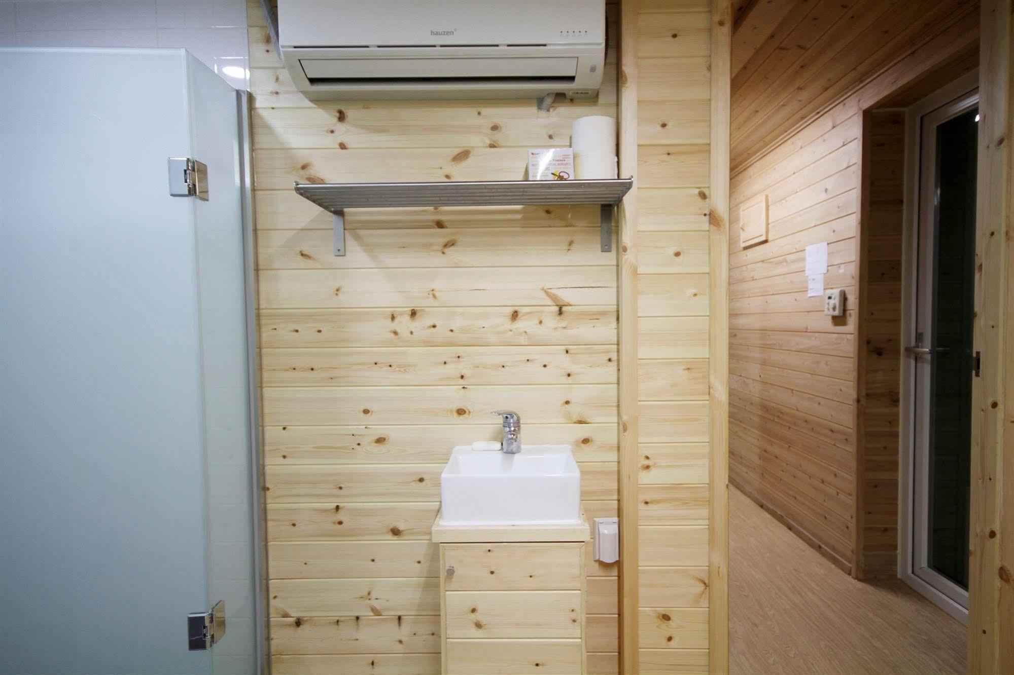 Cheongdam Ladies Guesthouse In โซล ภายนอก รูปภาพ
