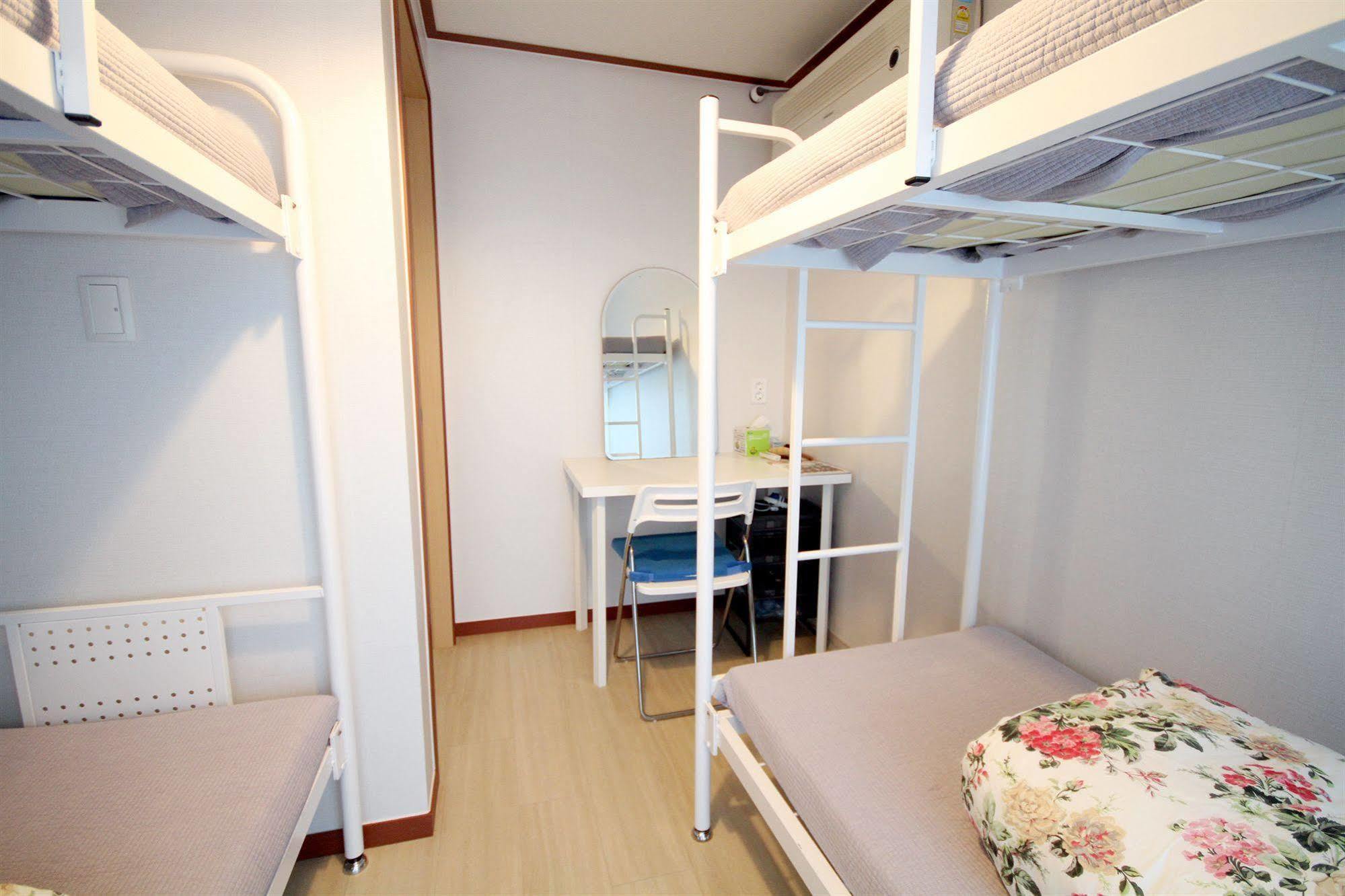 Cheongdam Ladies Guesthouse In โซล ภายนอก รูปภาพ